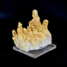 Load image into Gallery viewer, Calcite on Quartz