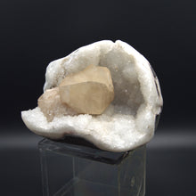Load image into Gallery viewer, Calcite on Quartz