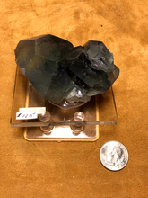 Load image into Gallery viewer, Fluorite