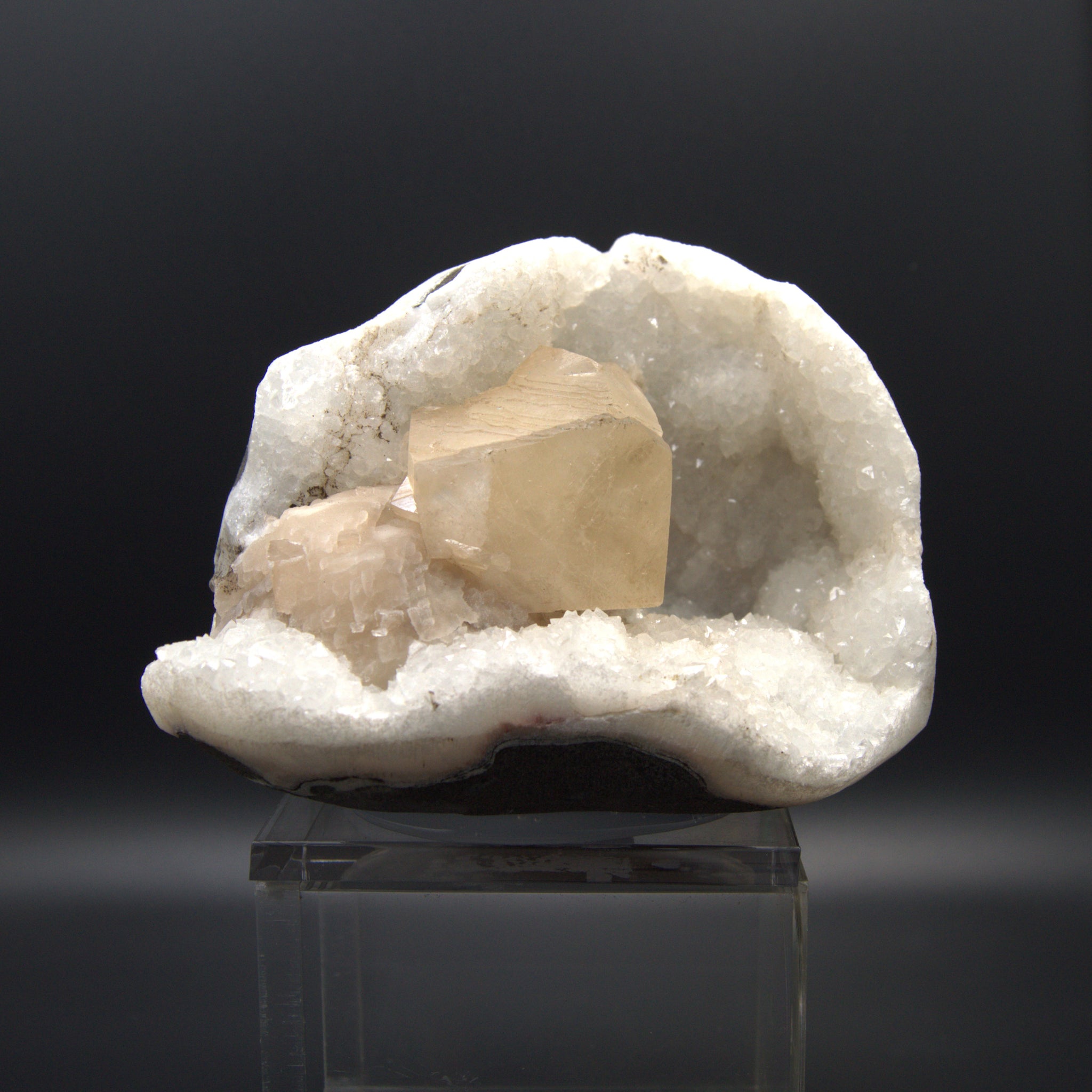 Calcite on Quartz – Savage Creations & Minerals